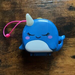 2019 Polly Pocket Freezin’ Fun Narwhal Compact